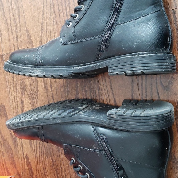 Men's Steve Madden Black Boots - Picture 6 of 7